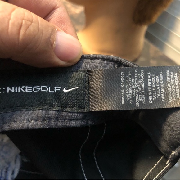 NikeGolf Men’s “PNE Construction “Black Baseball Cap Size Adjustable - Picture 12 of 14